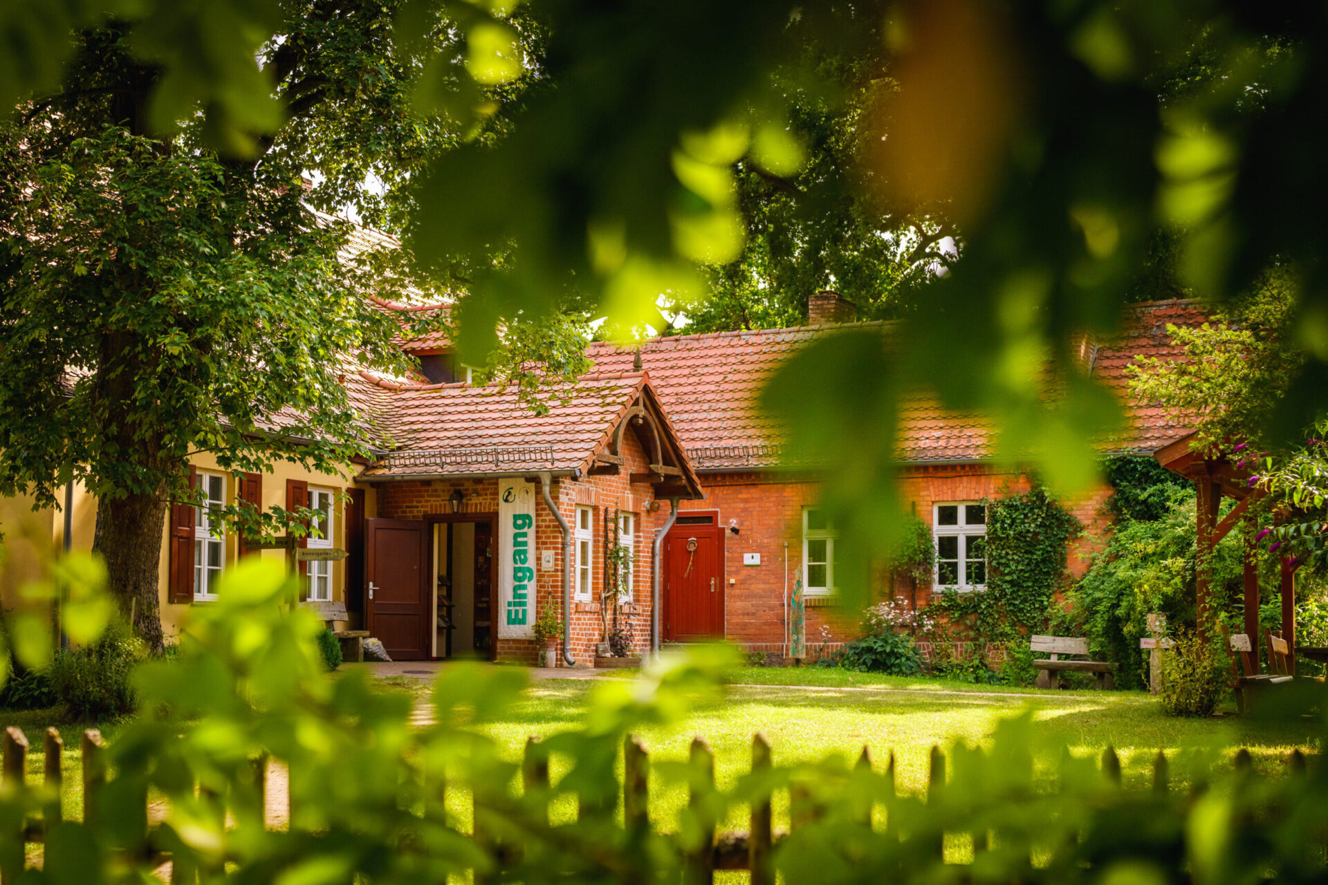 Besucherzentrum „NaturParkHaus Stechlin“, fotografiert am 30. Juli 2021. 
Foto: André Wirsig für die Regio Nord